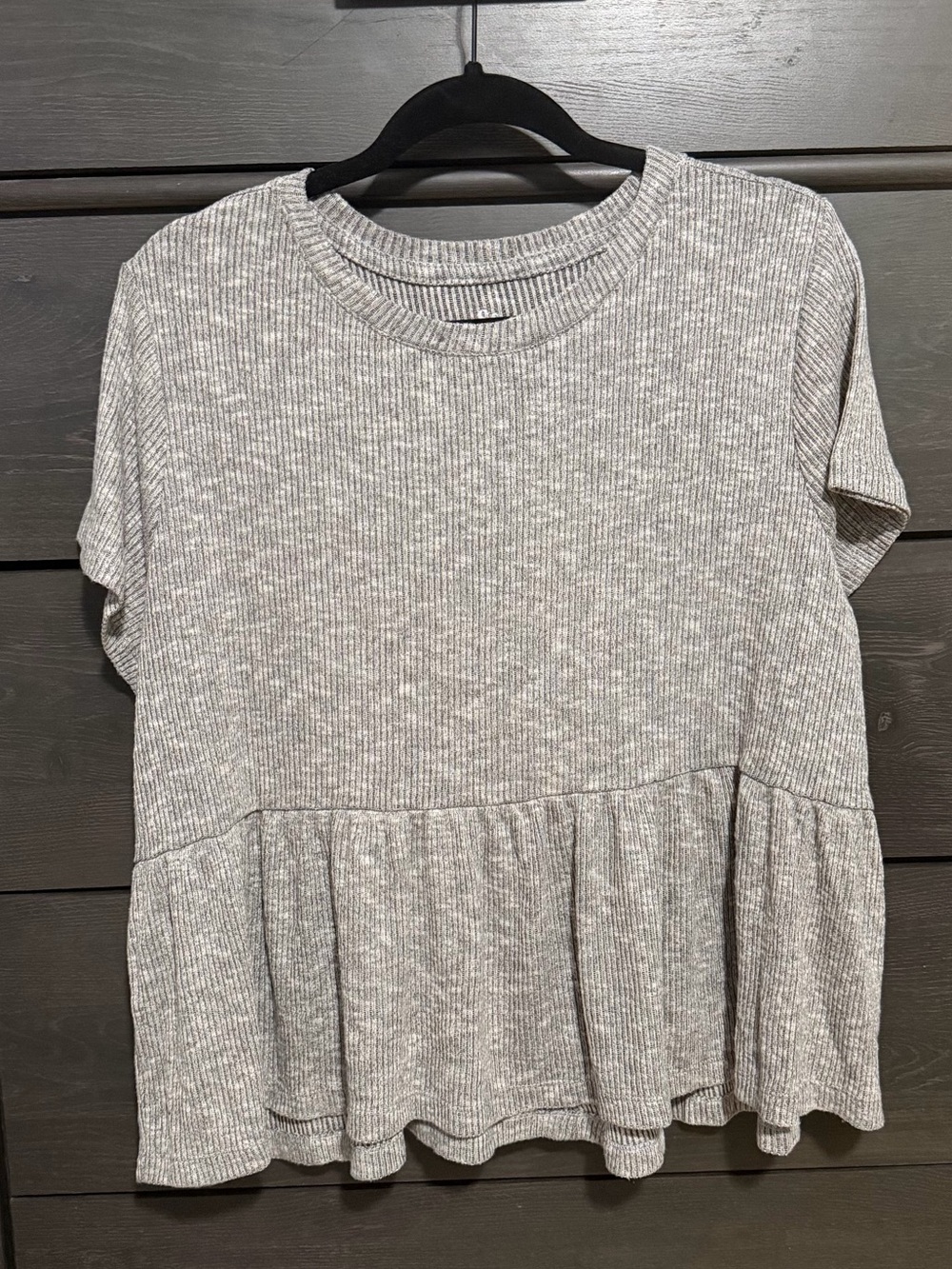 SO Heather Gray Ribbed Peplum Short Sleeve Tee NWT